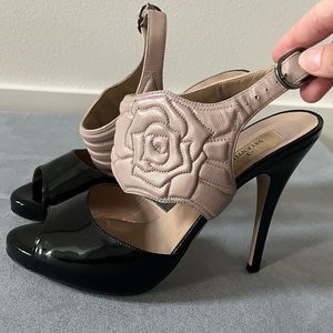 Valentino Garavani Rose peep toe pumps 37.5 black nude leather patent